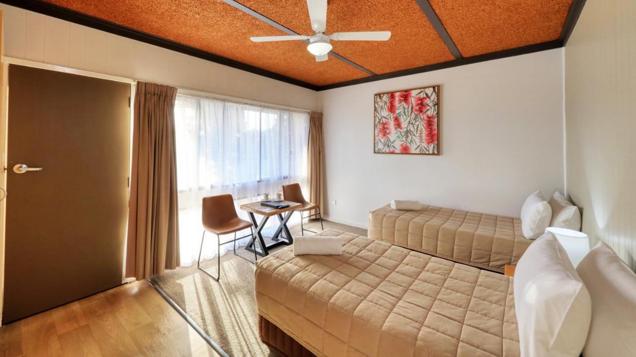 Motel Meneres Corowa Exterior photo