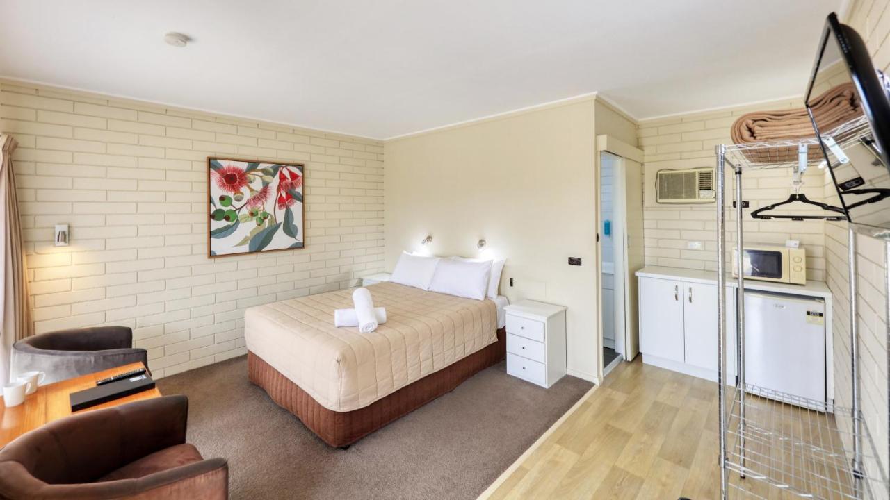 Motel Meneres Corowa Exterior photo
