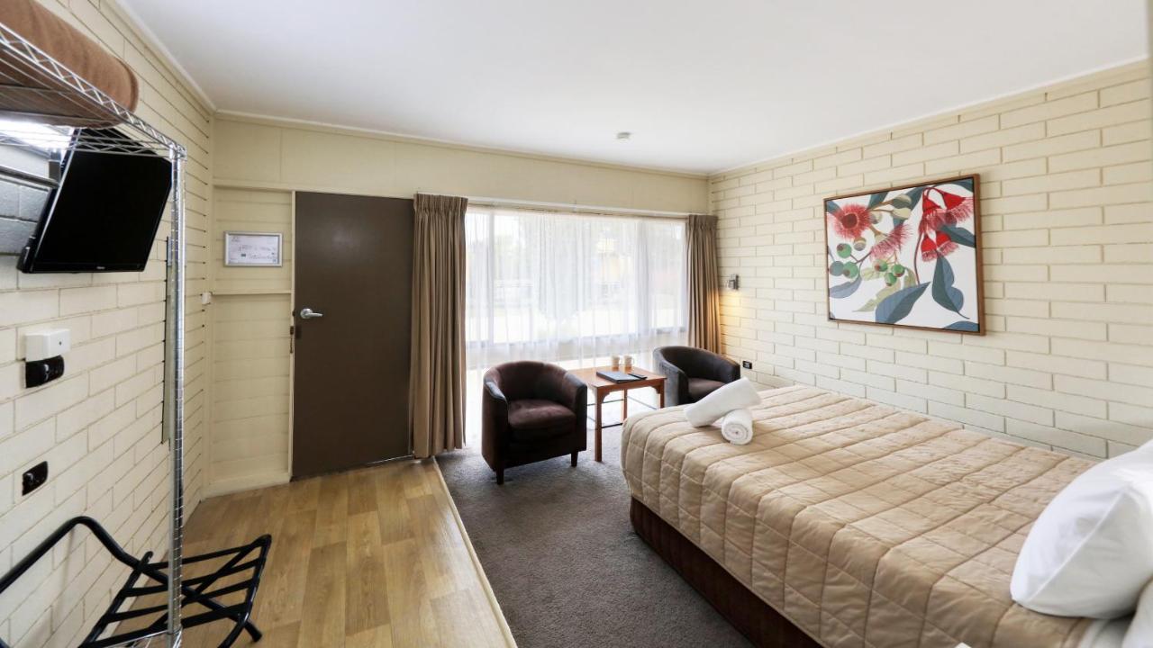 Motel Meneres Corowa Exterior photo