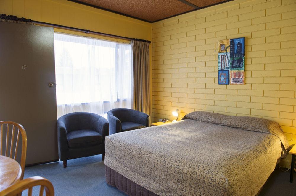 Motel Meneres Corowa Exterior photo