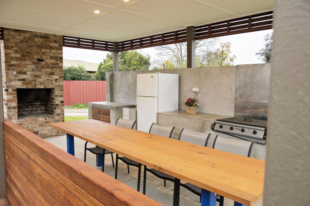 Motel Meneres Corowa Exterior photo