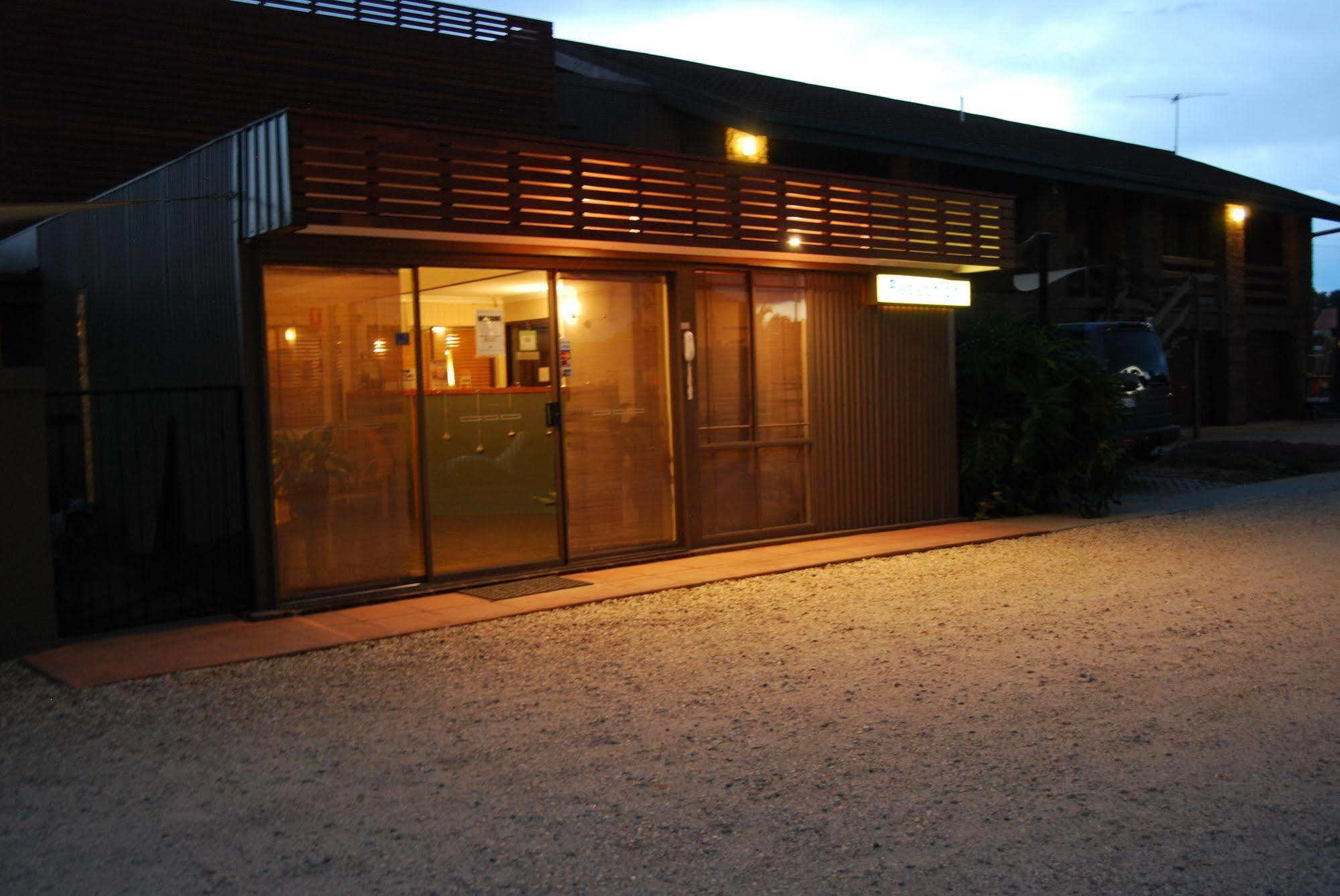 Motel Meneres Corowa Exterior photo