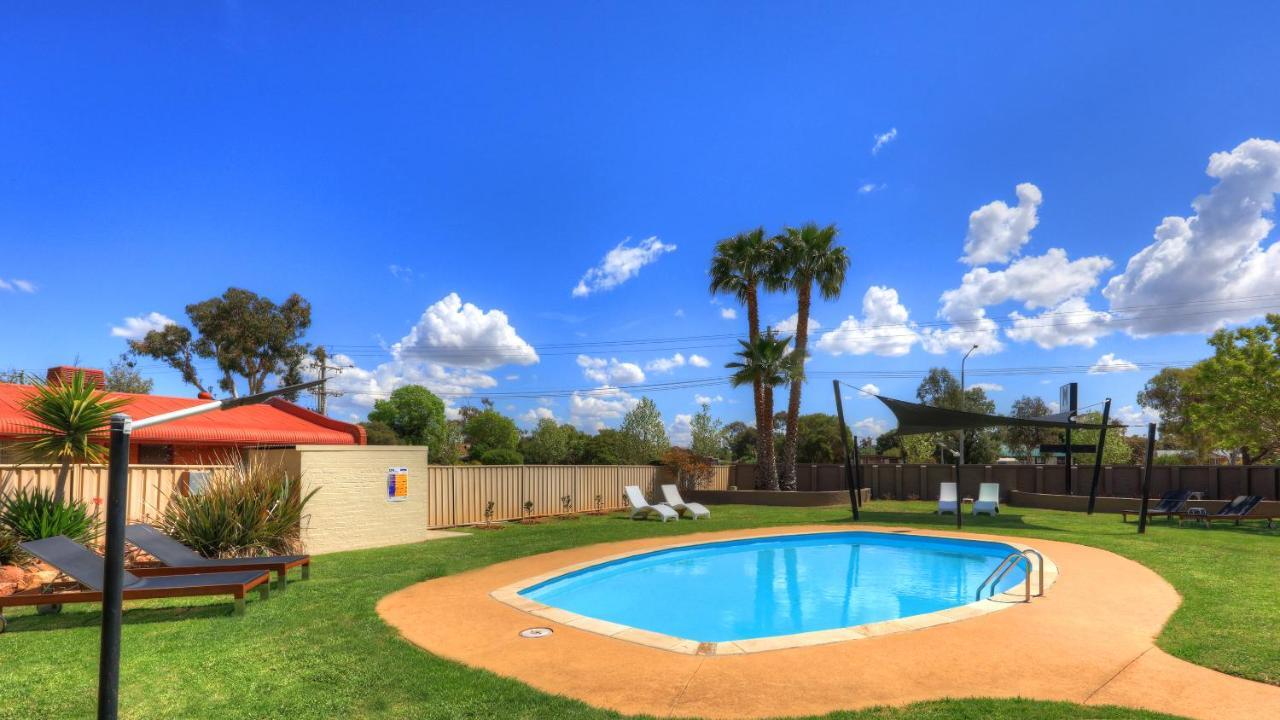 Motel Meneres Corowa Exterior photo